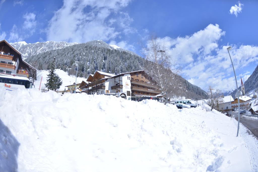 Berghotel Racines Bagian luar foto