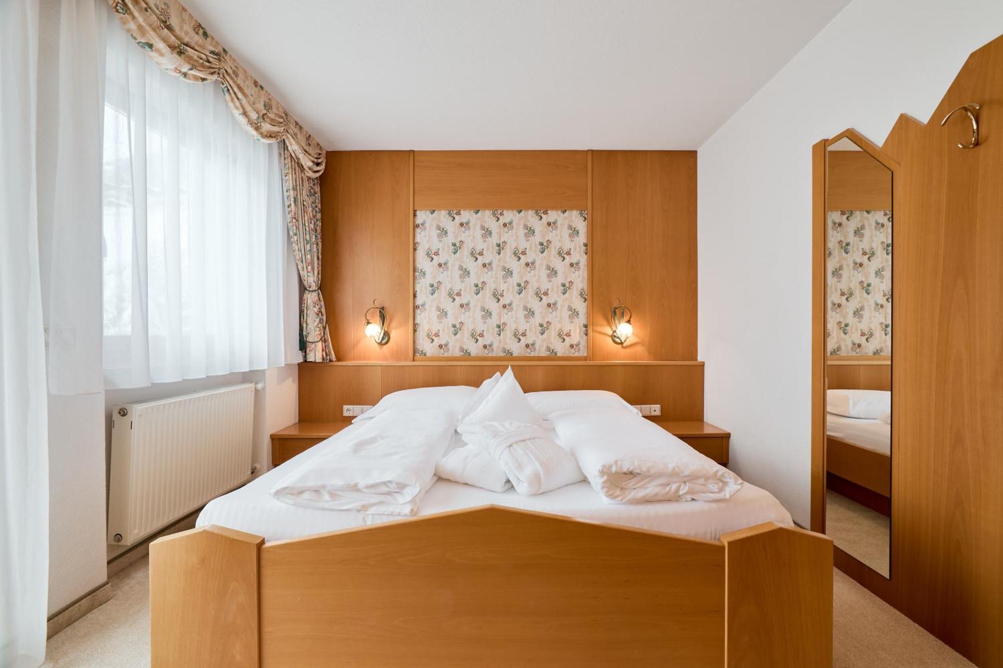 Berghotel Racines Bagian luar foto